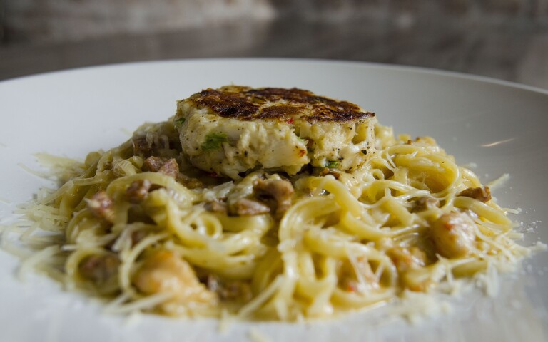 Crabcake Pasta